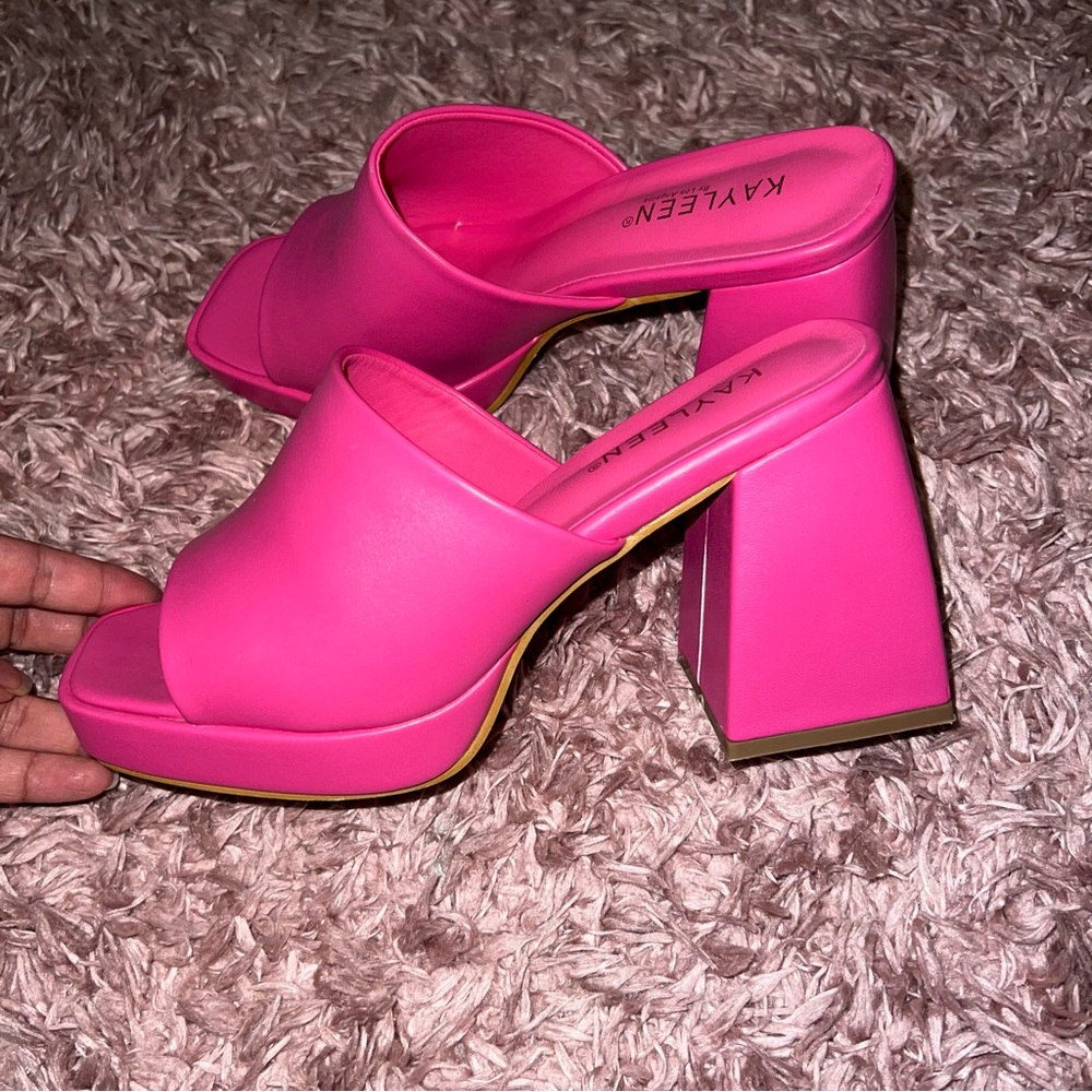 Kayleen Hot Pink Slip On Chunky Platform Slide Sandals - Picture 2 of 6